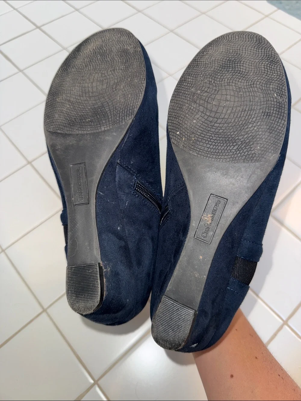 Women’s Croft and Barrow Navy Suede Slip-On Casual Shoes